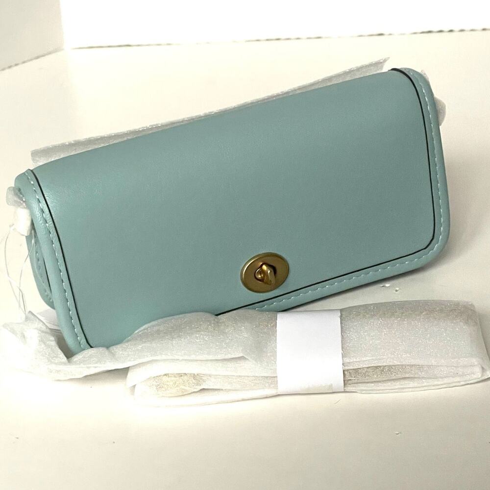 Coach Mini Dinky 14 Crossbody Bag Light Blue Leather Gold Chain CZ108 - Picture 5 of 12